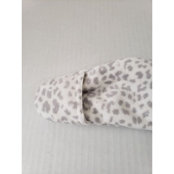Carter's white and gray leopard, fold over mittens, hooded snowsuit, size 6M - Picture 10 of 12